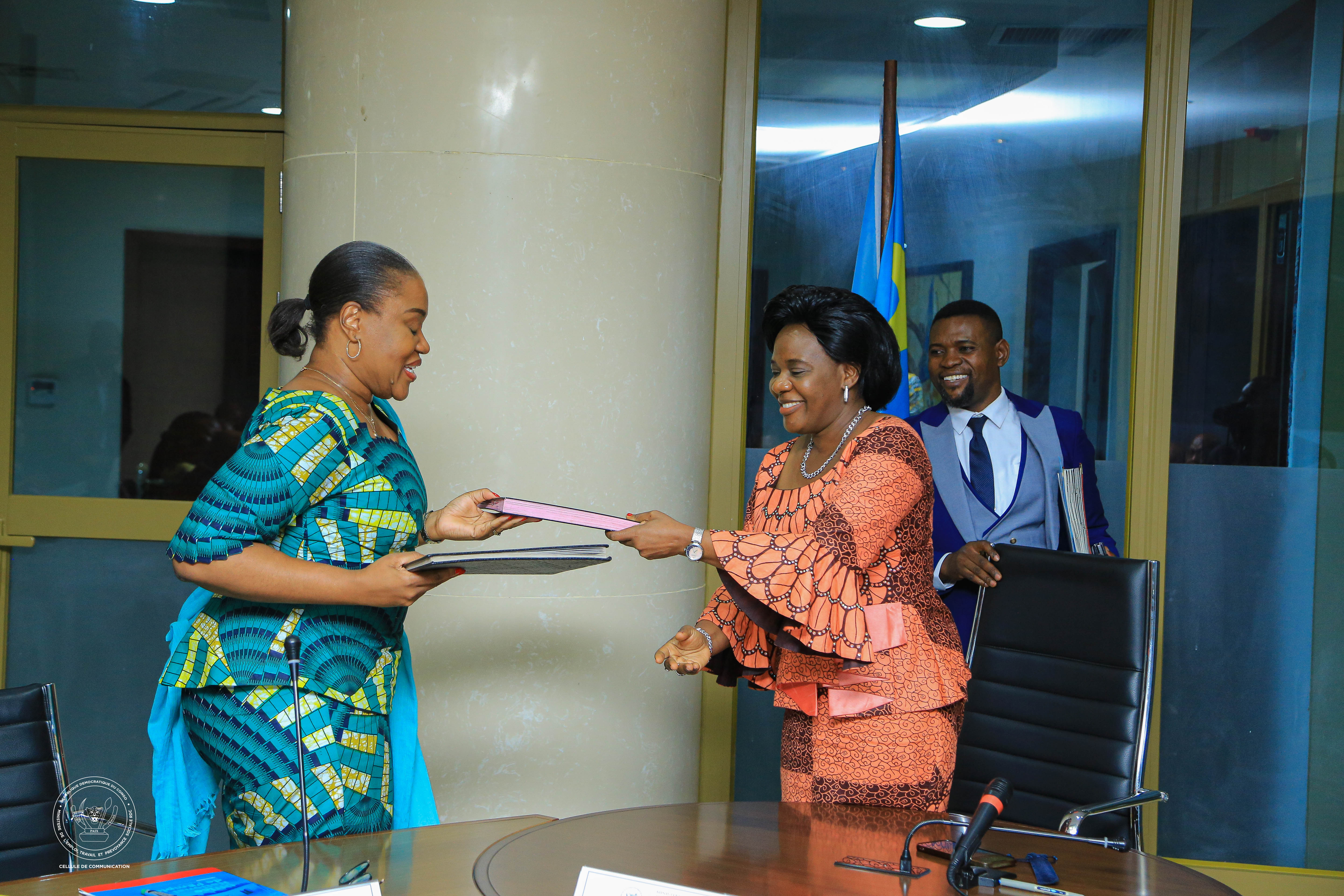 Signature Contrat-Performance : Madame KATALAYI Ebambi Isabelle rassure la tutelle de l’efficience et efficacité pour atteindre les objectifs assignés